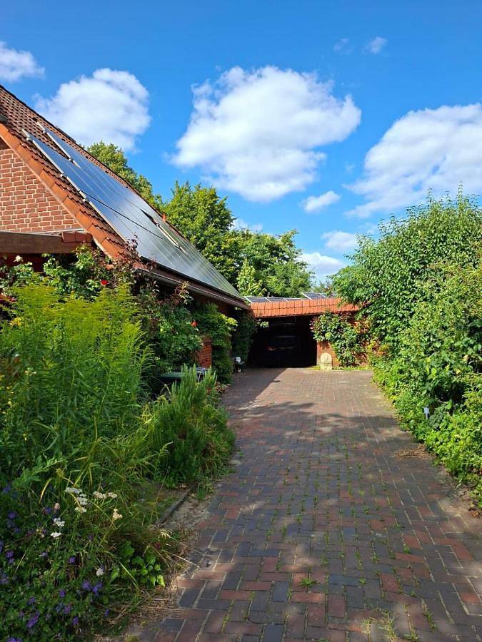 Ferienwohnung für 3 Personen, mit Terrasse und Garten