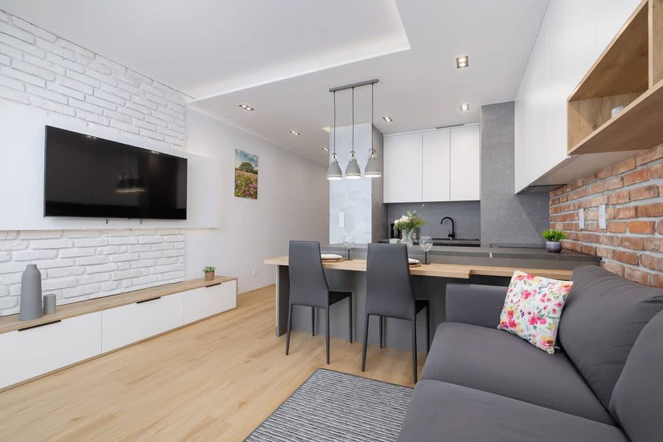 Entire studio, Mogilska 120D Contemporary Studio Parking in Cracow, Lesser Poland