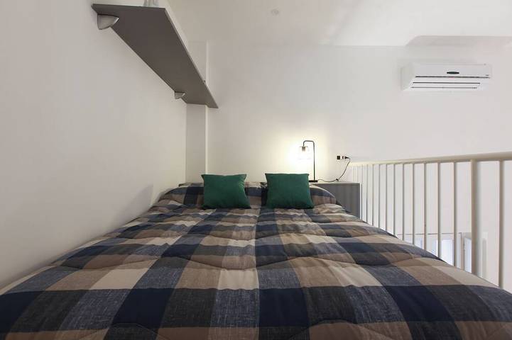 Ganze Wohnung, [University-City Center] In the heart of the city in Pavia, Pavia Provinz