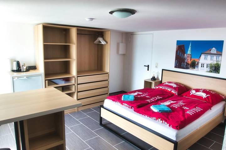 Zimmer für 2 Personen, mit Garten in der Lübeck