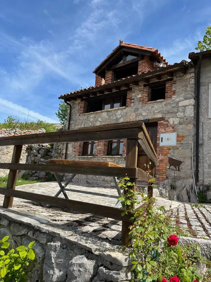 Casa rural para 3 personas, con vistas y terraza, Se admiten mascotas - 1