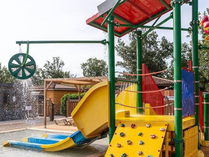 Camping für 3 Personen, mit Kinderpool in Rhone-Alpes - 4