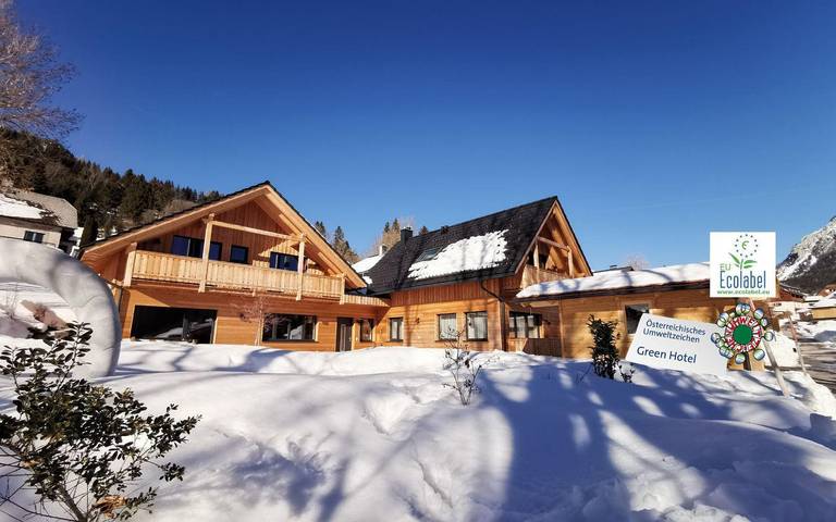 Hütte für 3 Personen, mit Balkon und Terrasse sowie Garten und Sauna in Bad Mitterndorf