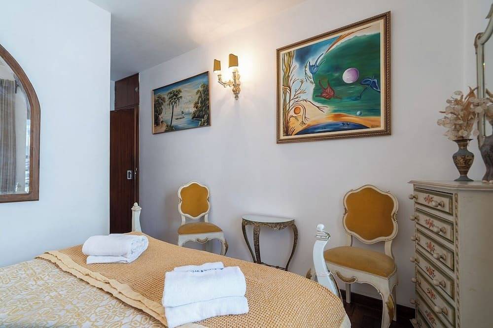 Apartamento entero, Spacious and Sunny Vintage Apartment at the Beach in Vila do Conde, Distrito de Porto