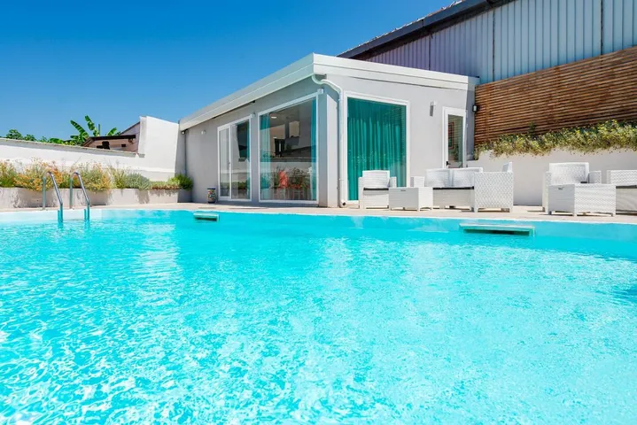 Alojamiento y desayuno para 2 personas, con piscina además de jardín y vistas - 1