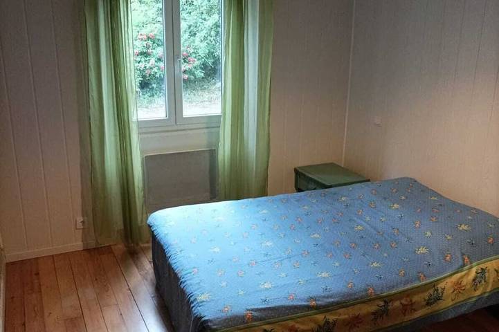 Gîte pour 4 personnes, avec terrasse à Montricher-Albanne - 2