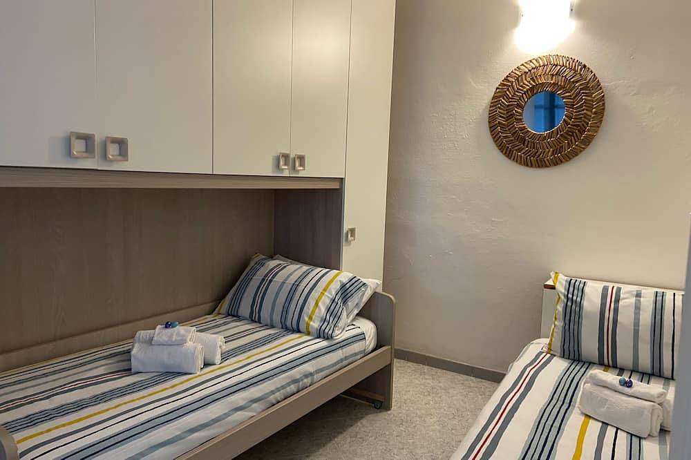 Entire apartment, Sea View Apartment Portovenere on the sea in Portovenere, Porto Venere Municipality