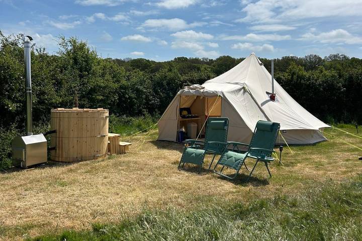 Tipi für 2 Personen, mit Whirlpool, kinderfreundlich in Kent