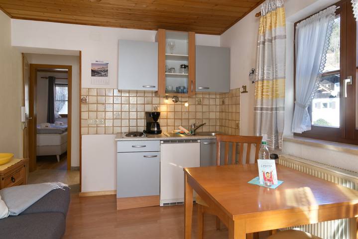Ferienwohnung für 2 Personen, mit Balkon in Geigenbaumuseum Mittenwald - 3