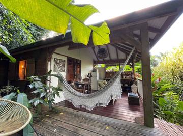 Gîte pour 2 personnes, avec piscine ainsi que jardin et terrasse en Guadeloupe