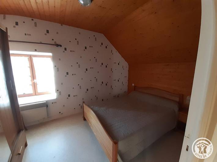 Umzäuntes Ferienhaus mit Waschmaschine, TV & Backofen + Mehr in Lamazière-Haute, Ussel und Umgebung
