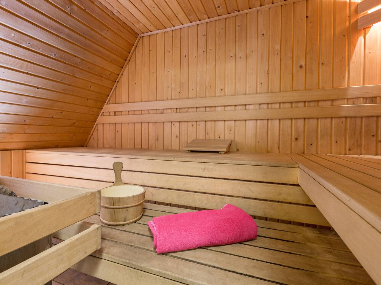 Villa bij Breda en Biesbosch Park in Oosterhout, Noord-Brabant