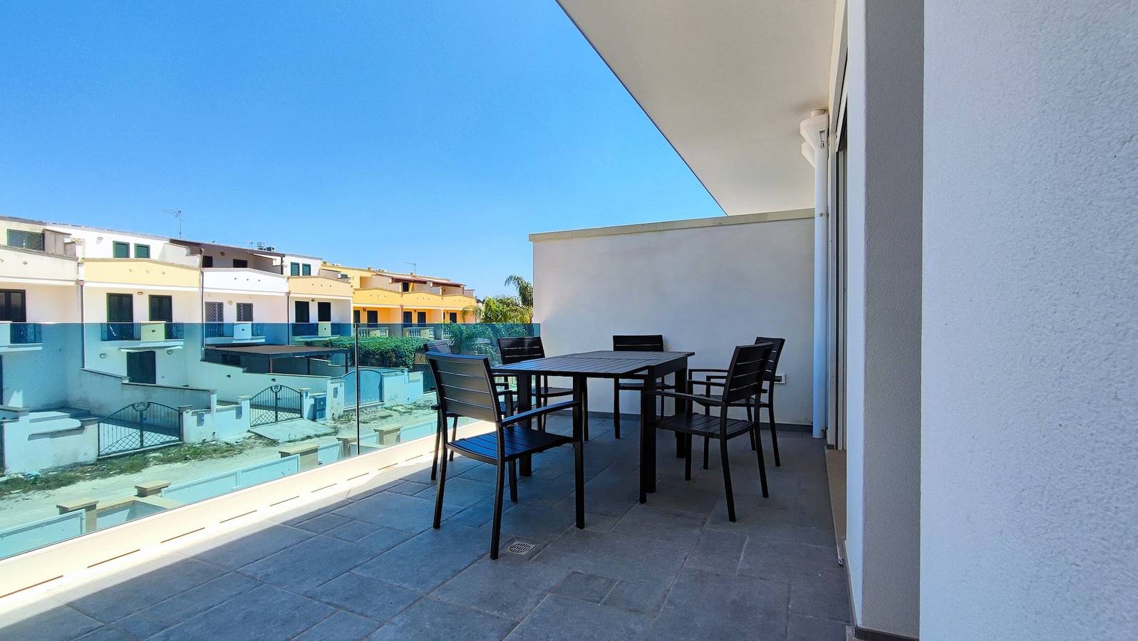 Appartamento intero, Appartamento 'Nuovo T San Giovanni' con Terrazza Privata, Balcone e Aria Condizionata in Torre San Giovanni, Ugento