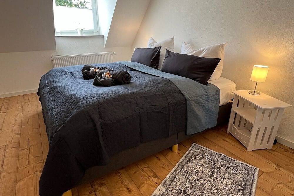 Ganze Wohnung, W&D living -Wood ’n’ Black ’n’ White- inkl. Parkpl in Burgdorf, Hannover und Umgebung