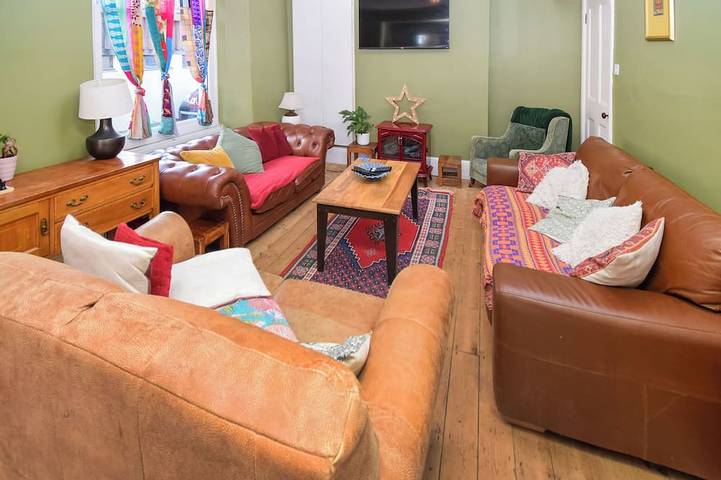 Cottage for 16 people, with garden in Arnside