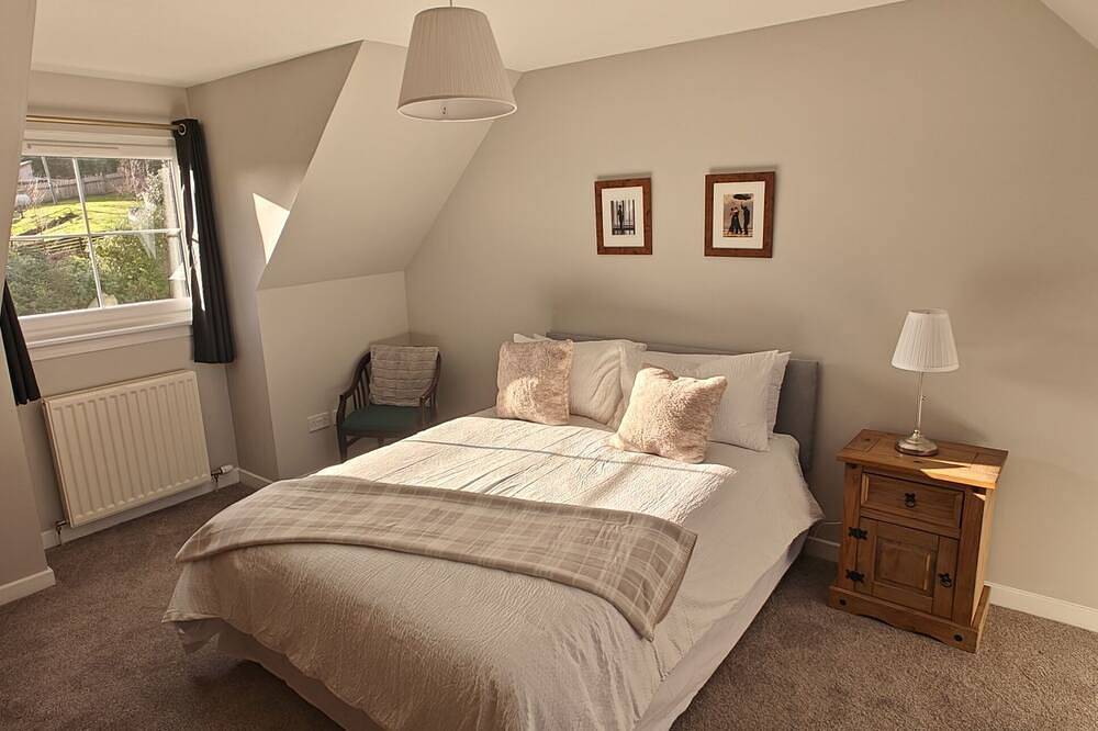 Luxus-Cottage-Bergblick-Eigenes Badezimmer-Ben Lomond Cottage in Loch Lomond, Argyll & Bute