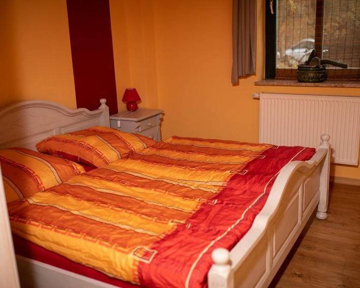 Ferienwohnung für 9 Personen, mit Whirlpool und Sauna sowie Garten in Boitzenburger Land - 4