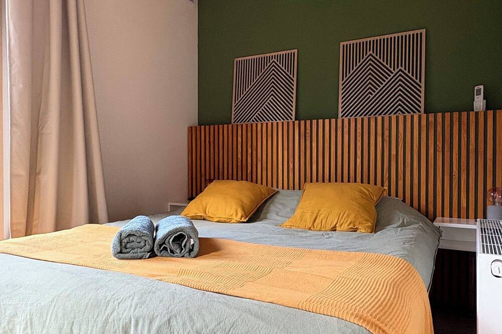 Black Cabin Veluwe - Wellness in the Forest - Air Conditioning & Sauna in Putten, Veluwe