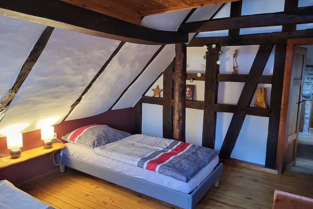 Ganze Wohnung, Gemütliche Ferienwohnung für 1 bis 4 Personen. Perfekt für eine kleine Auszeit in Frielendorf, Knüllgebirge