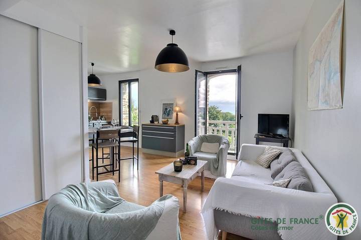 Gîte pour 4 personnes, avec jardin et balcon dans Les Rosaires - 3