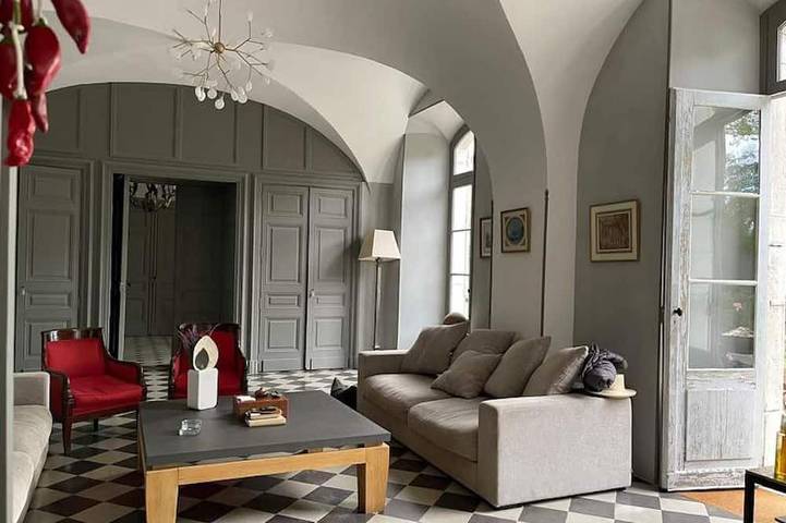 Château pour 16 personnes, avec jardin dans le Gard - 3