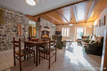 Gîte pour 5 Personnes dans Murol, Région de Besse-et-Saint-Anastaise, Photo 1