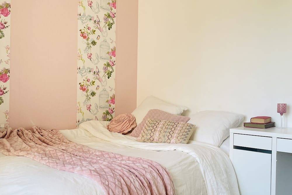 Apartamento entero, Beautiful apartment with 5 beds + free parking in Ivry-sur-Seine, Valle del Marne