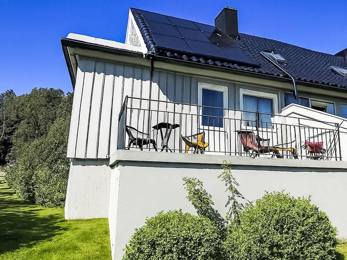 Ferienwohnung für 6 Personen, mit Balkon und Garten sowie Seeblick und Ausblick in Jondal