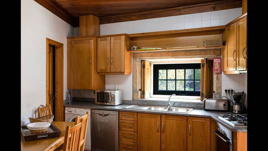 Casa rural para 8 personas, con piscina y terraza en Distrito de Viseu - 3