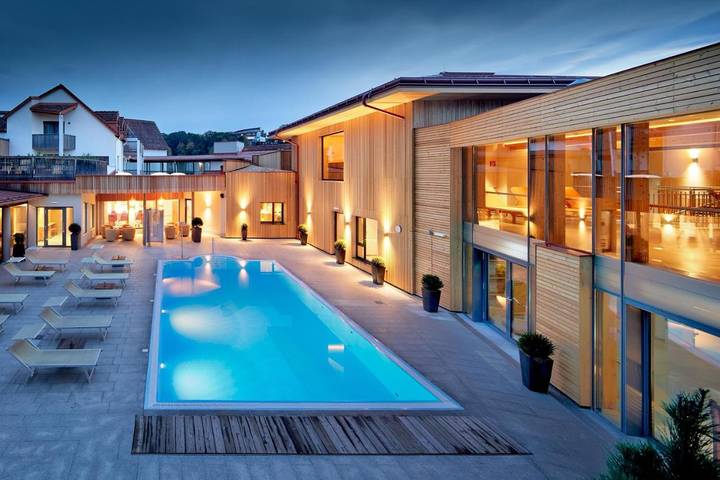 Hotel für 2 Personen, mit Sauna und Ausblick sowie Garten und Pool in Bad Waltersdorf
