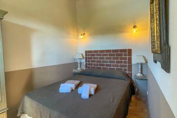 Villa for 2 Guests in Porto-Vecchio, Corse-du-Sud, Picture 3