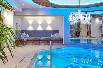 Hôtel pour 2 personnes, avec vue et piscine ainsi que sauna et jardin à Ried im Zillertal