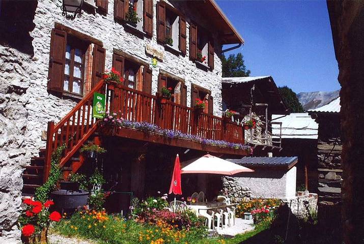 Gîte pour 9 personnes, avec Terrasse et Vue
