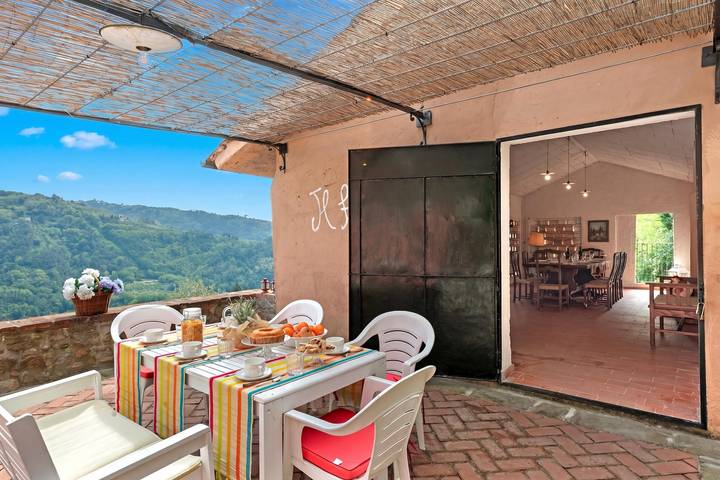 Villa Ortensie - Garden and Views in Marliana in Marliana, Provincia di Pistoia