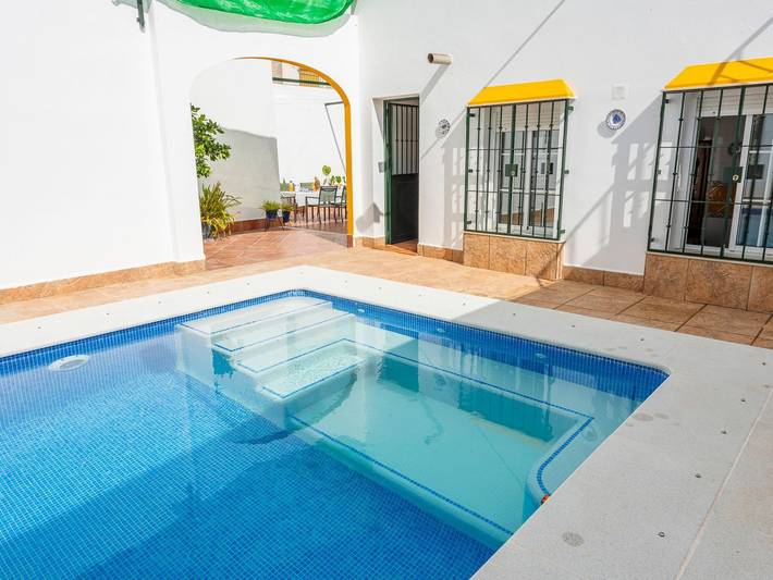 Casa rural para 10 personas, con piscina y terraza, Se admiten mascotas en Lantejuela - 3