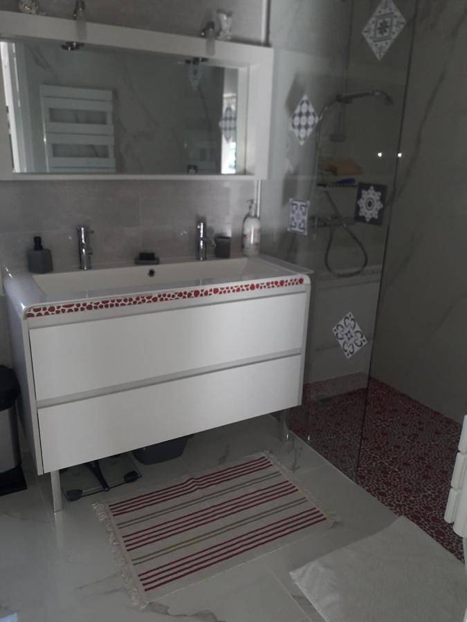 Location de vacances pour 3 personnes, avec vue ainsi que terrasse et jardin, animaux acceptés à Courrensan - 4