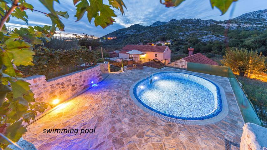 Country house Ošlje by Villas Guide in Dubrovnik-Neretva