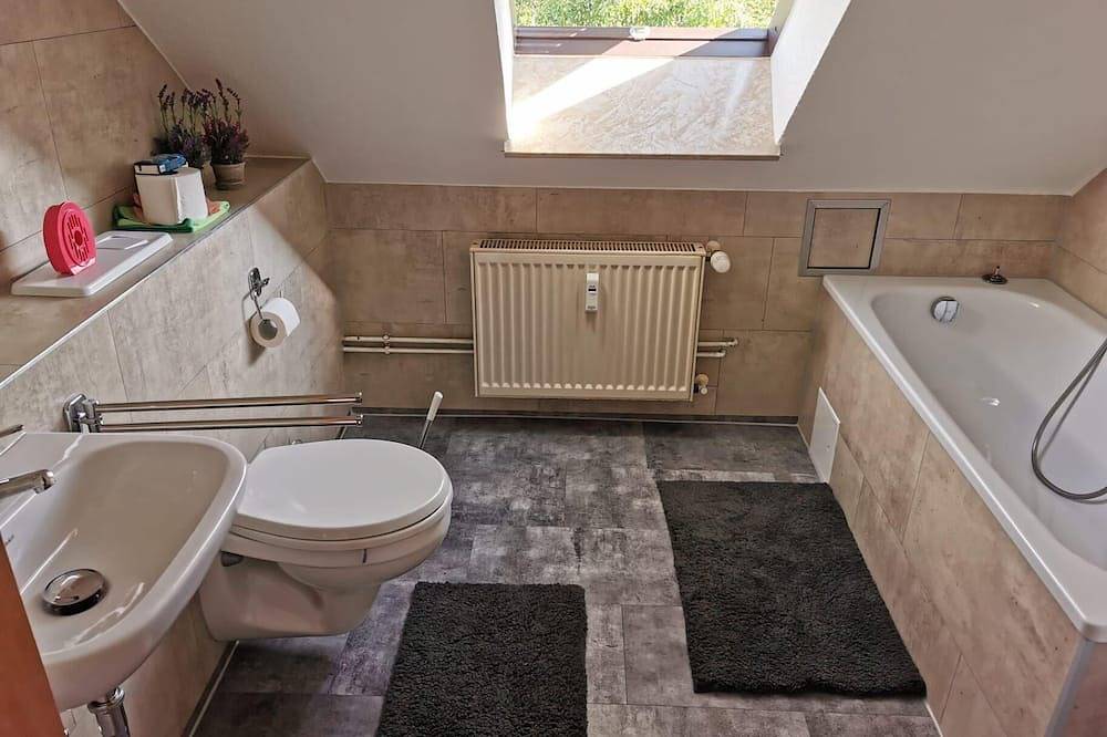 Ganze Wohnung, Ferienwohnung Fewo Waldblick in Tangerhütte, Altmark