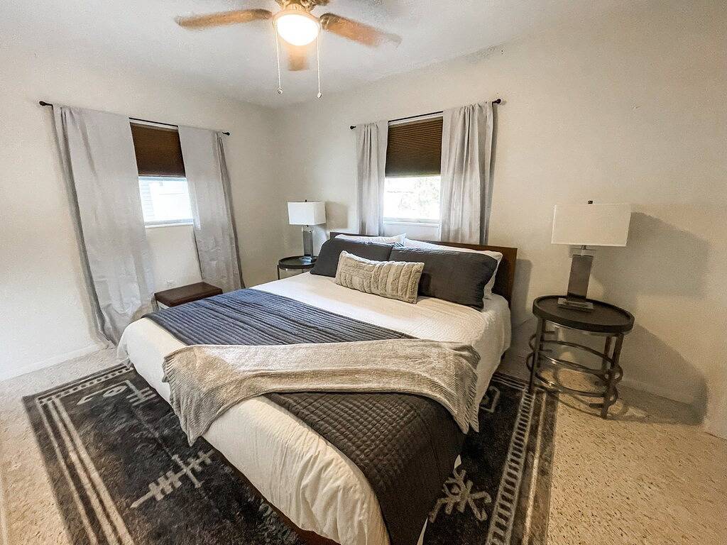 Sandy Feet Retreat | Private Pool + Ping Pong! in Sarasota, Sarasota County