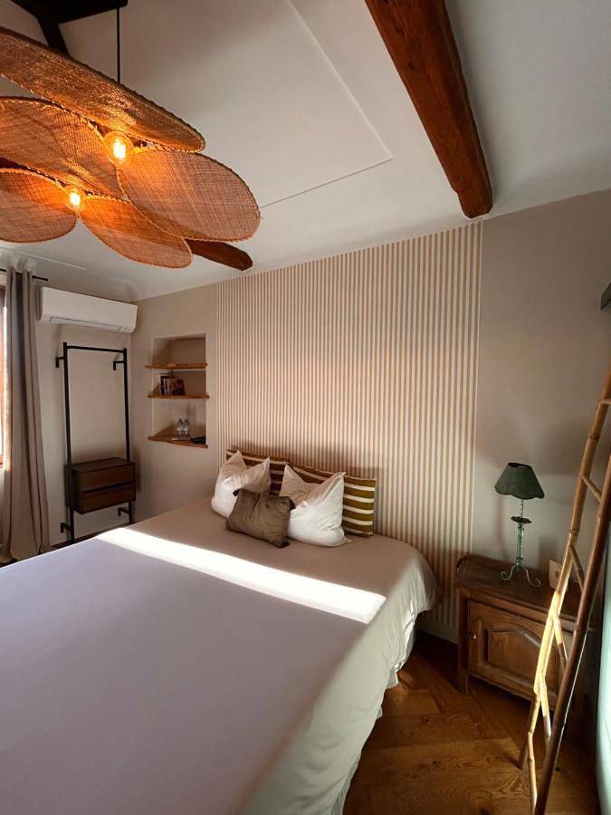 Chambre d’hôte pour 2 personnes, avec terrasse et vue à Saint-Paul-de-Vence