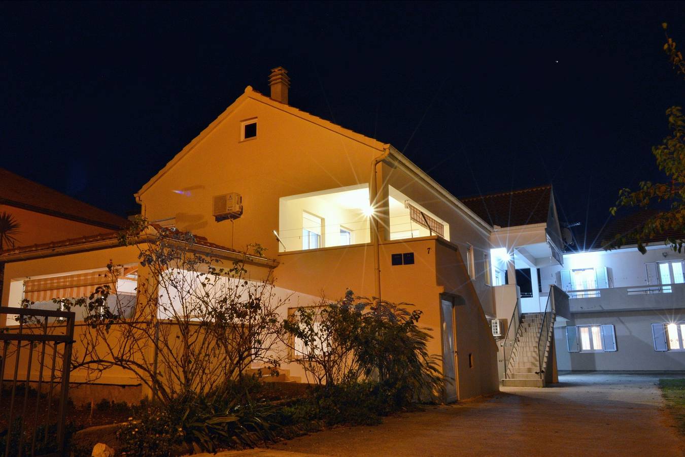 Ganze Wohnung, 2-Zimmer-Ferienwohnung mit Terrasse Bibinje, Zadar A-24451-a in Bibinje, Zadar