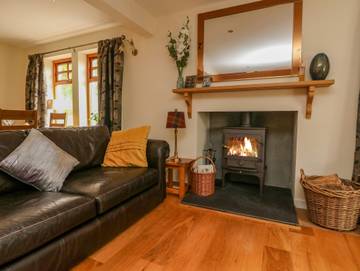 Cottage for 8 People in Newtonmore, Highlands, Photo 3