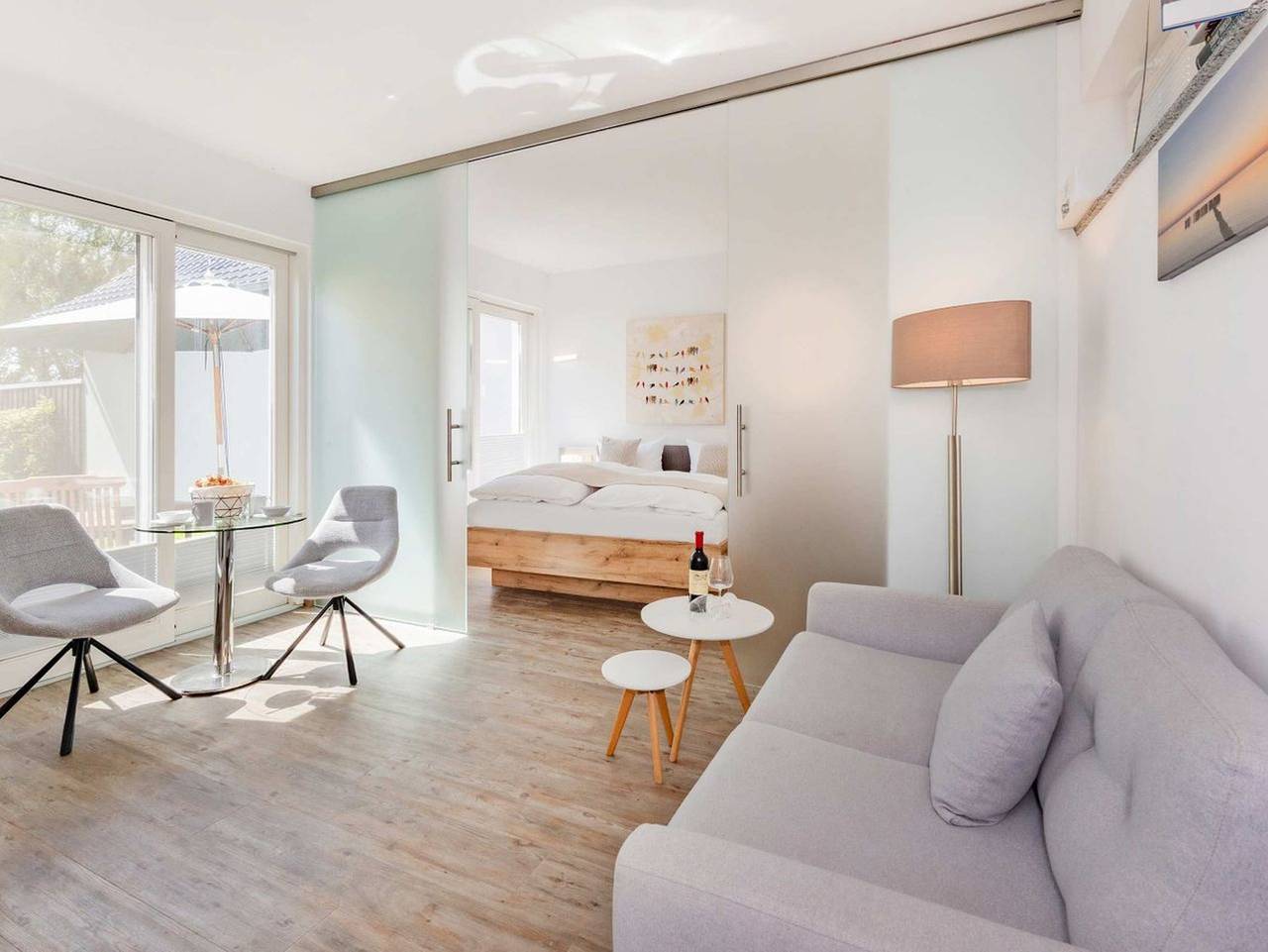 Ganze Ferienwohnung, Kuschelnest - Gemütliche Ferienwohnung mit Terrasse & Haffblick – ruhige Lage am See in Kamminke, Usedom
