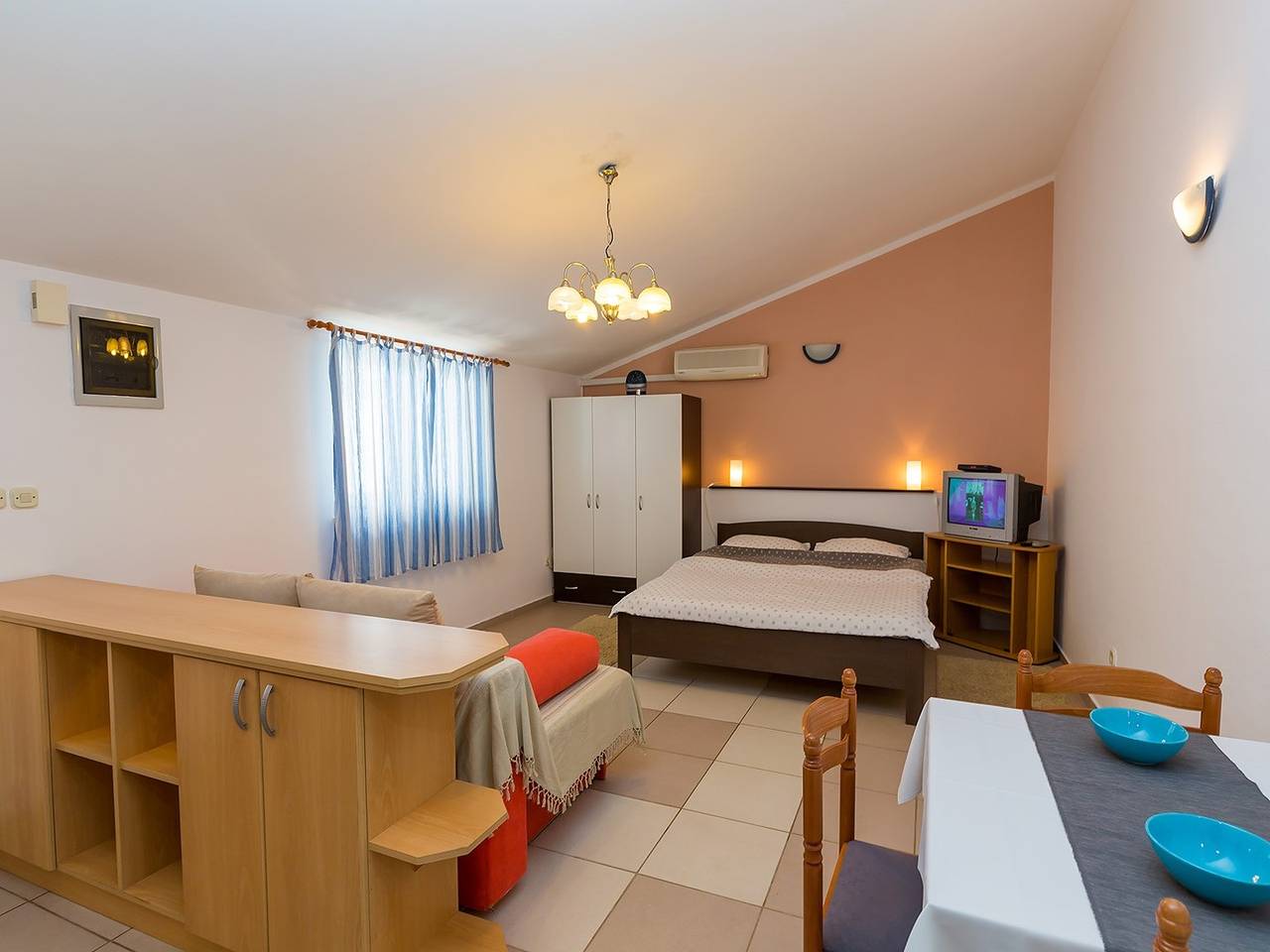 Ganze Wohnung, Charmantes Bungalow mit Terrasse - Haustierfreundlich in Poreč, Grad Poreč