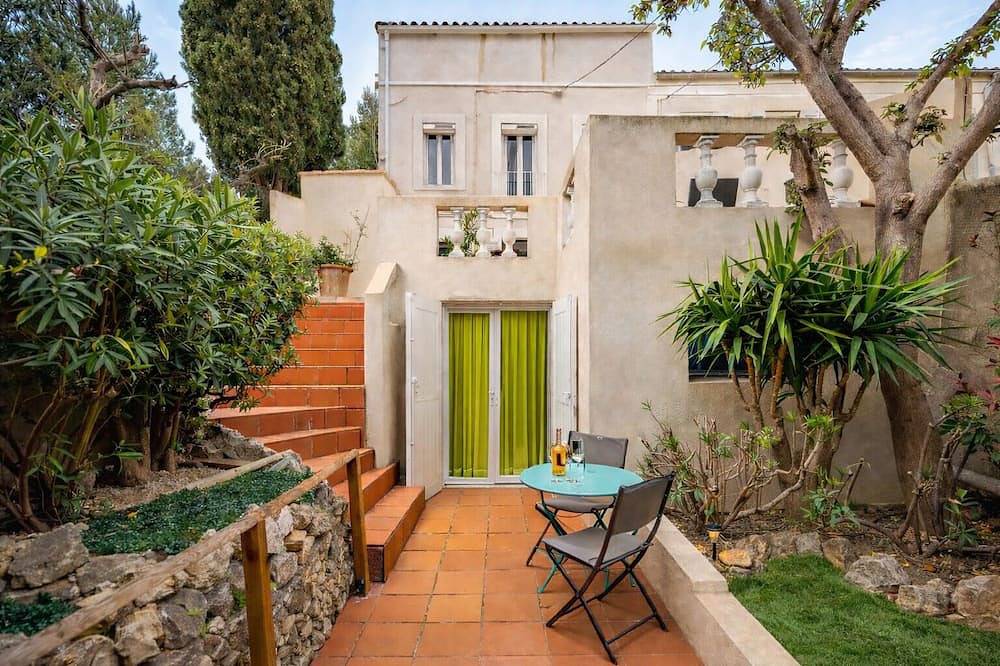 Ganze Wohnung, Cosy studio with terrace and garden Vauban 5 minutes from old port in Marseille, Marseille und Umgebung