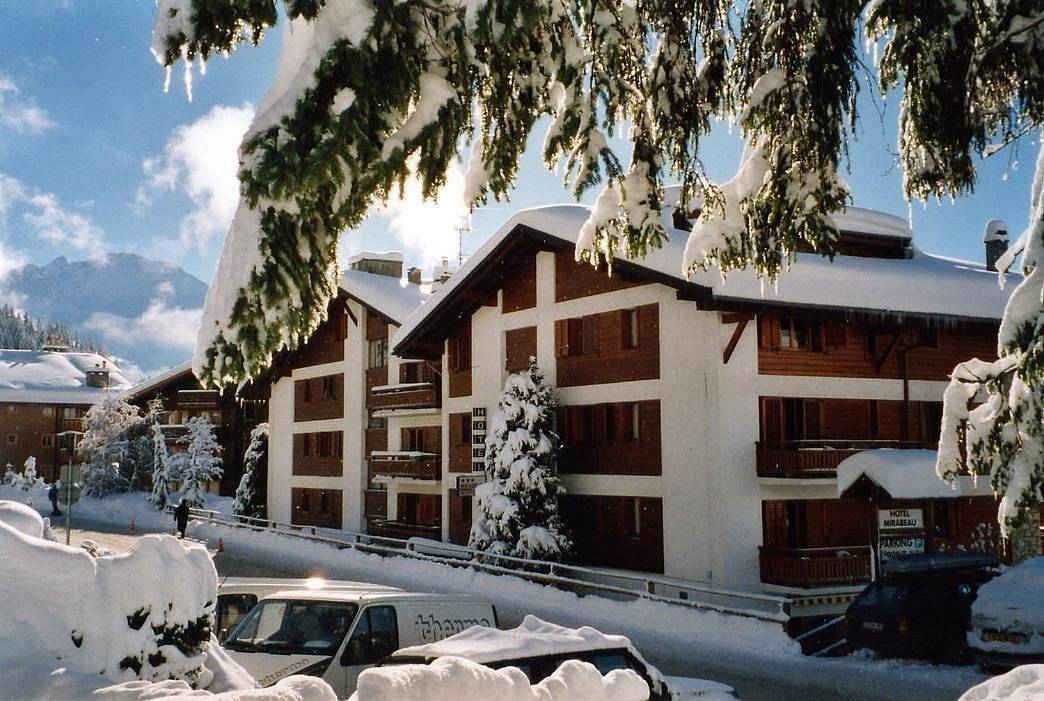 Entire apartment, Ski-in, Chalet-style appt Central Verbier - 1 Min Walk to Lift in Bagnes, Wallisian Alps