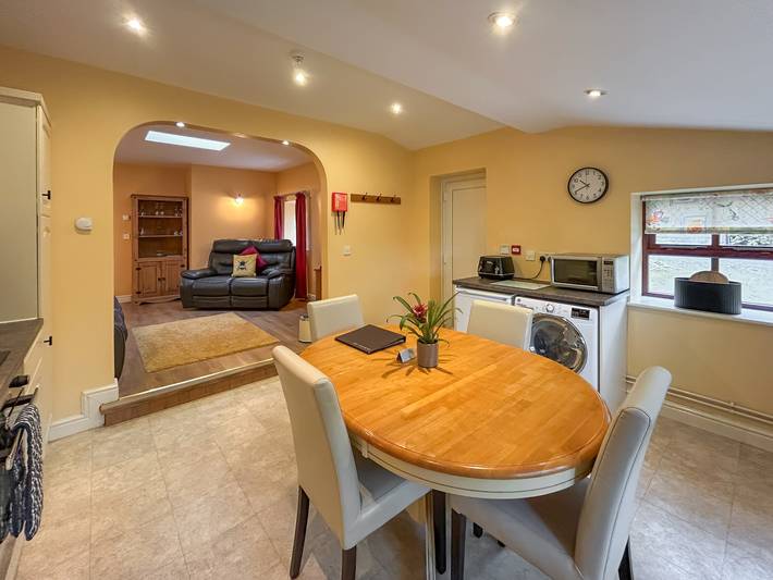 Oak Cottage - Uk52414 in Lonan, Isle of Man