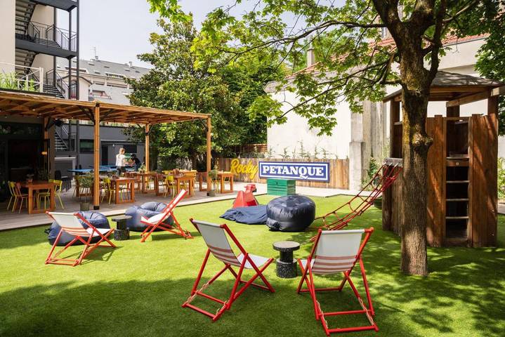 Hôtel, avec Terrasse ainsi que Jardin et Sauna