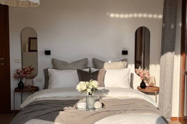 Apartamento entero, Elegant Penthouse La Balconata | Wellness Retreat & Castle View in Salsomaggiore Terme, Provincia de Parma