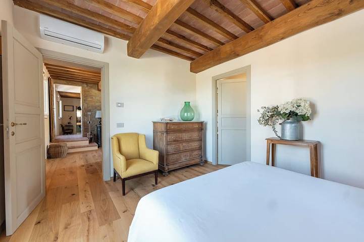 Casa di Pietra tipica con Piscina 6/8 Pax in campagna tra Firenze e Lucca. in Marliana, Provincia di Pistoia